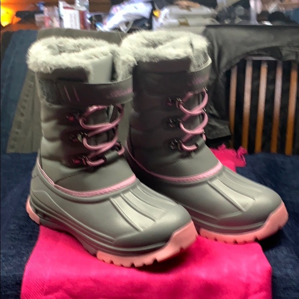 Sketchers Faux Trimmed Winter Boots Sz 2 Worn once